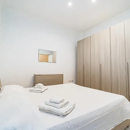 Апартаменты Ermes Deluxe - Lungomare - Baia - Lido - By Click Salento Галлиполи