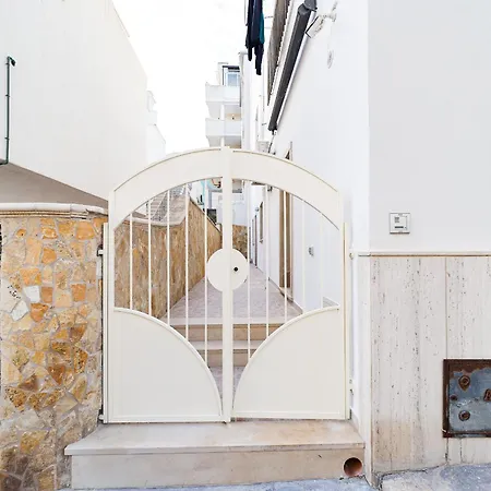 Ermes Deluxe - Lungomare - Baia - Lido - By Click Salento * Галлиполи