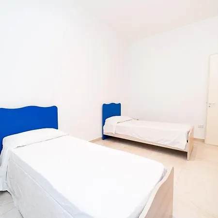 公寓 Ermes Deluxe - Lungomare - Baia - Lido - By Click Salento 加利波利