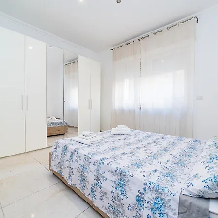 Ermes Deluxe - Lungomare - Baia - Lido - By Click Salento Апартаменты